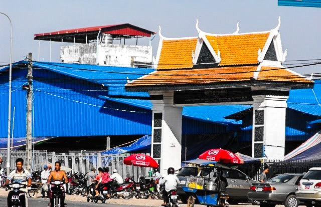 Phsar Leu market in Sihanoukville Phsar Leu market in Sihanoukville