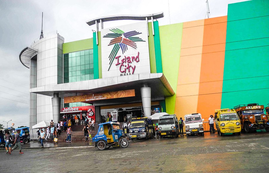 Island City Mall in Tagbilaran