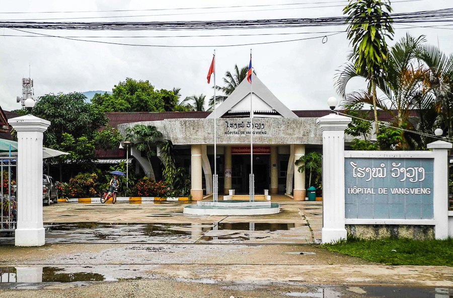 Vang Vieng clinic