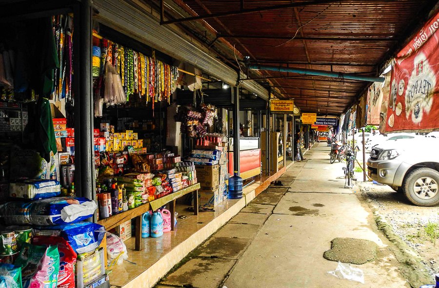 Market in Vang Vieng