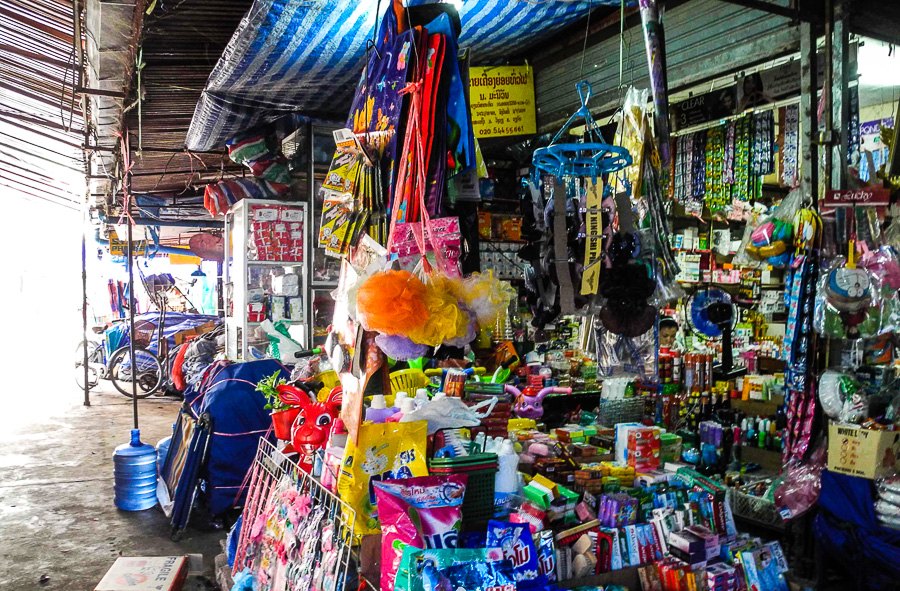 Market in Vang Vieng