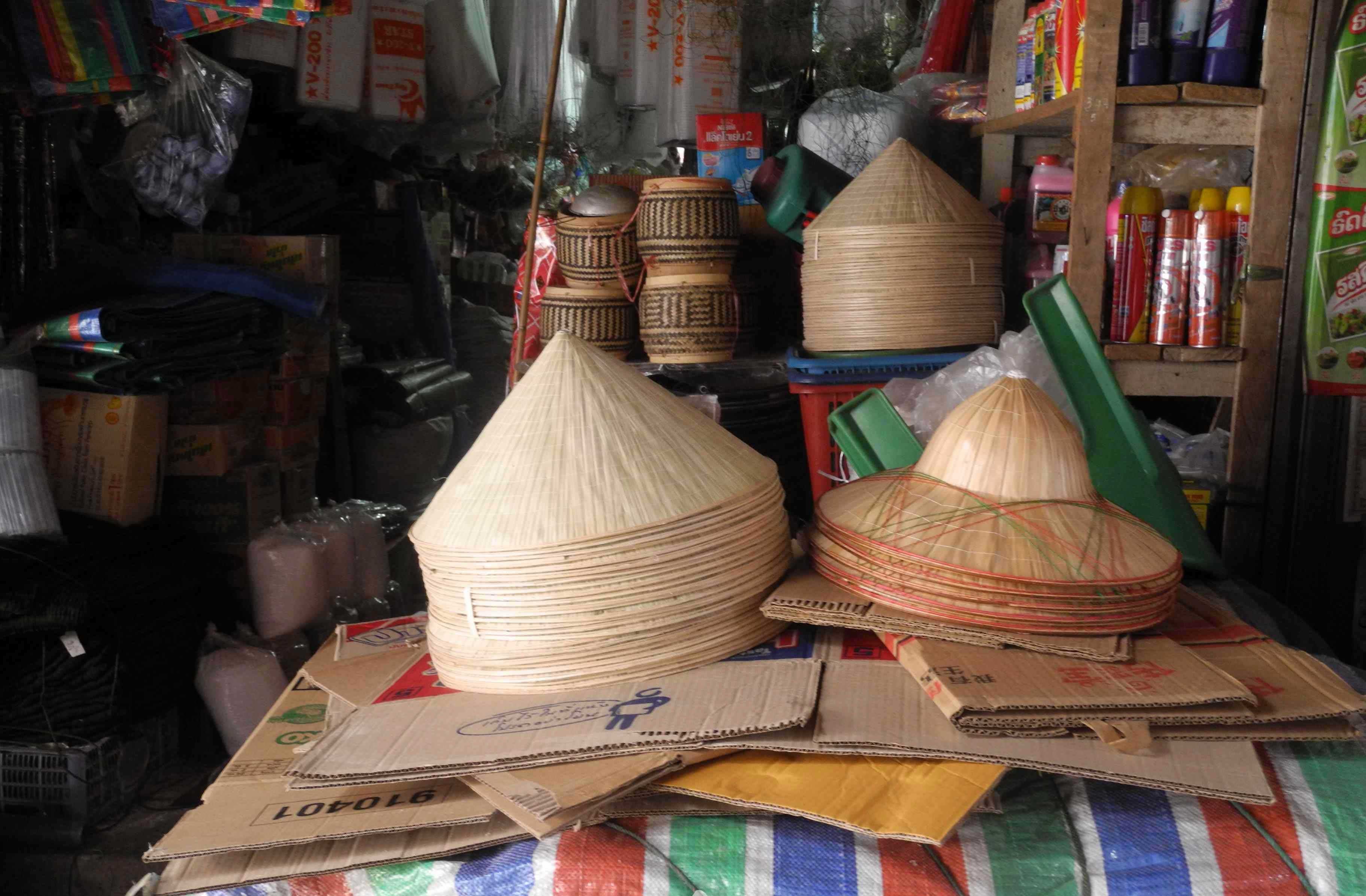 Market in Vang Vieng