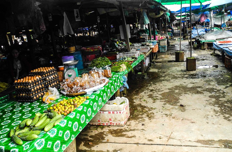 Market in Vang Vieng