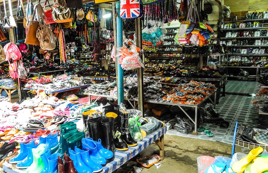 Market in Vang Vieng