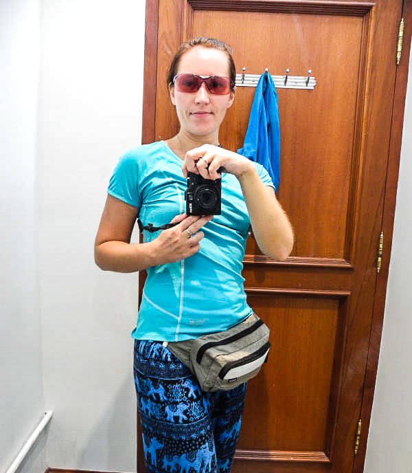 Renting clothes at the Grand Palace in Bangkok