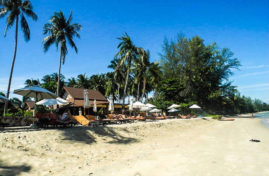 The shore at Lipa Noi beach, Samui
