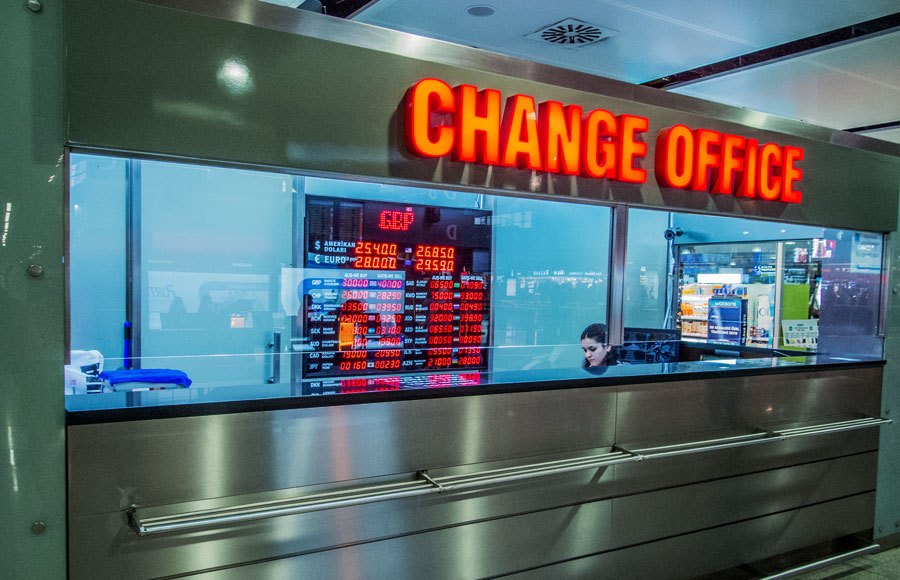 Currency exchange office at Sabiha Gökçen Airport