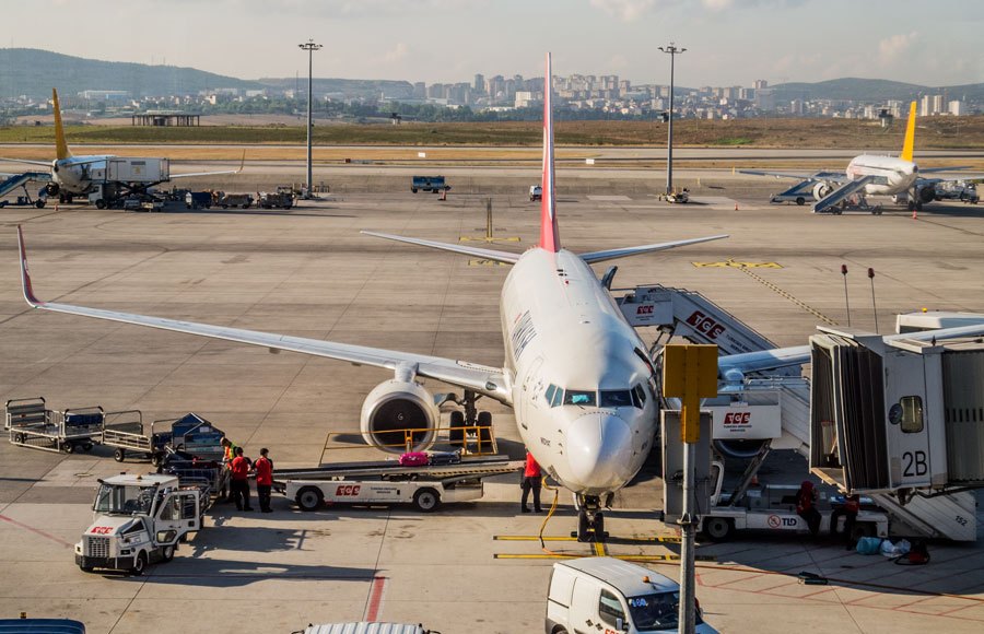 The runway at Sabiha Gökçen Airport