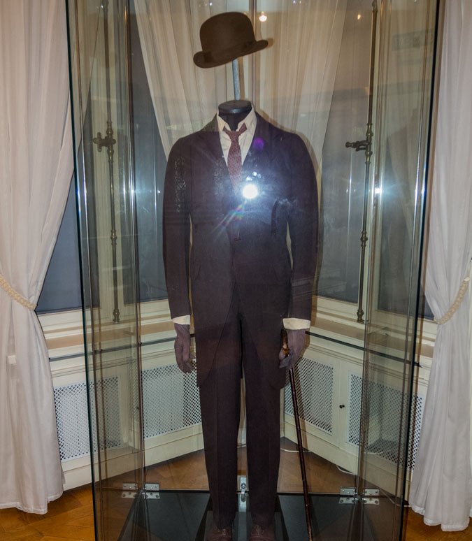 Nikola Tesla's suit