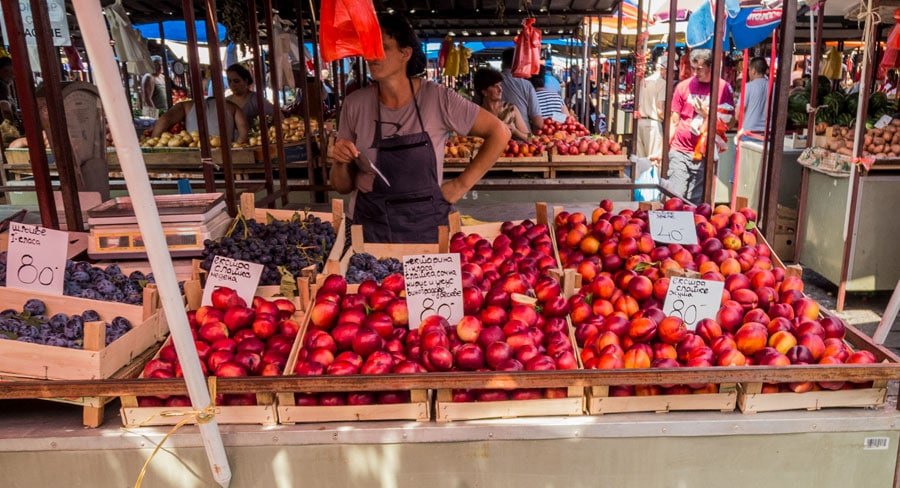 What to buy at a market in Belgrade