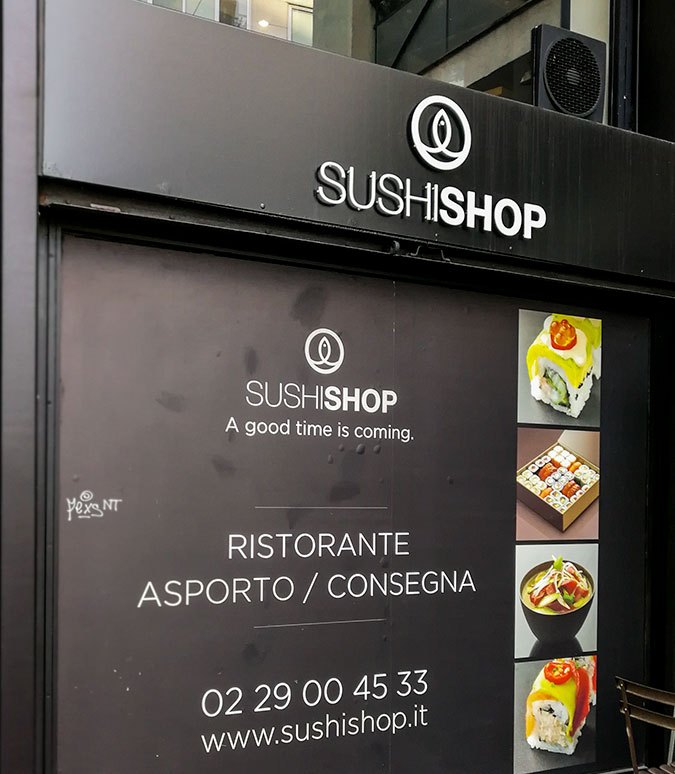 eating in Milan