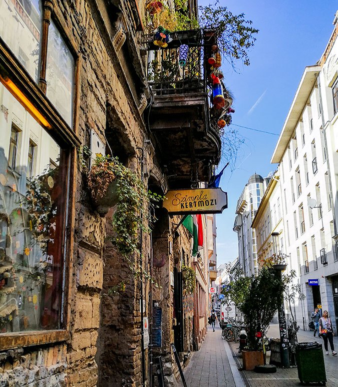 ruin bars of Budapest